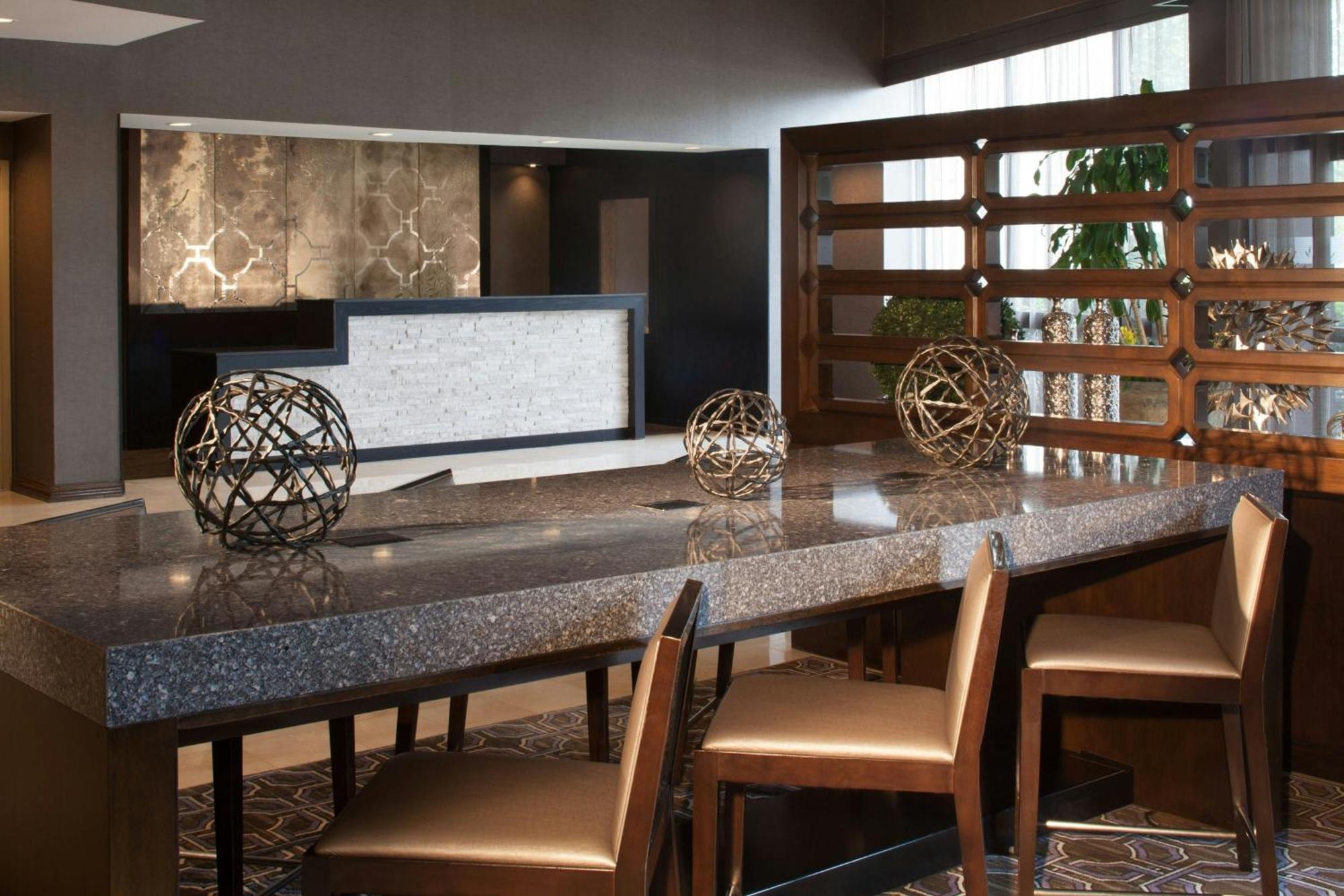 Sheraton Bucks County 3*